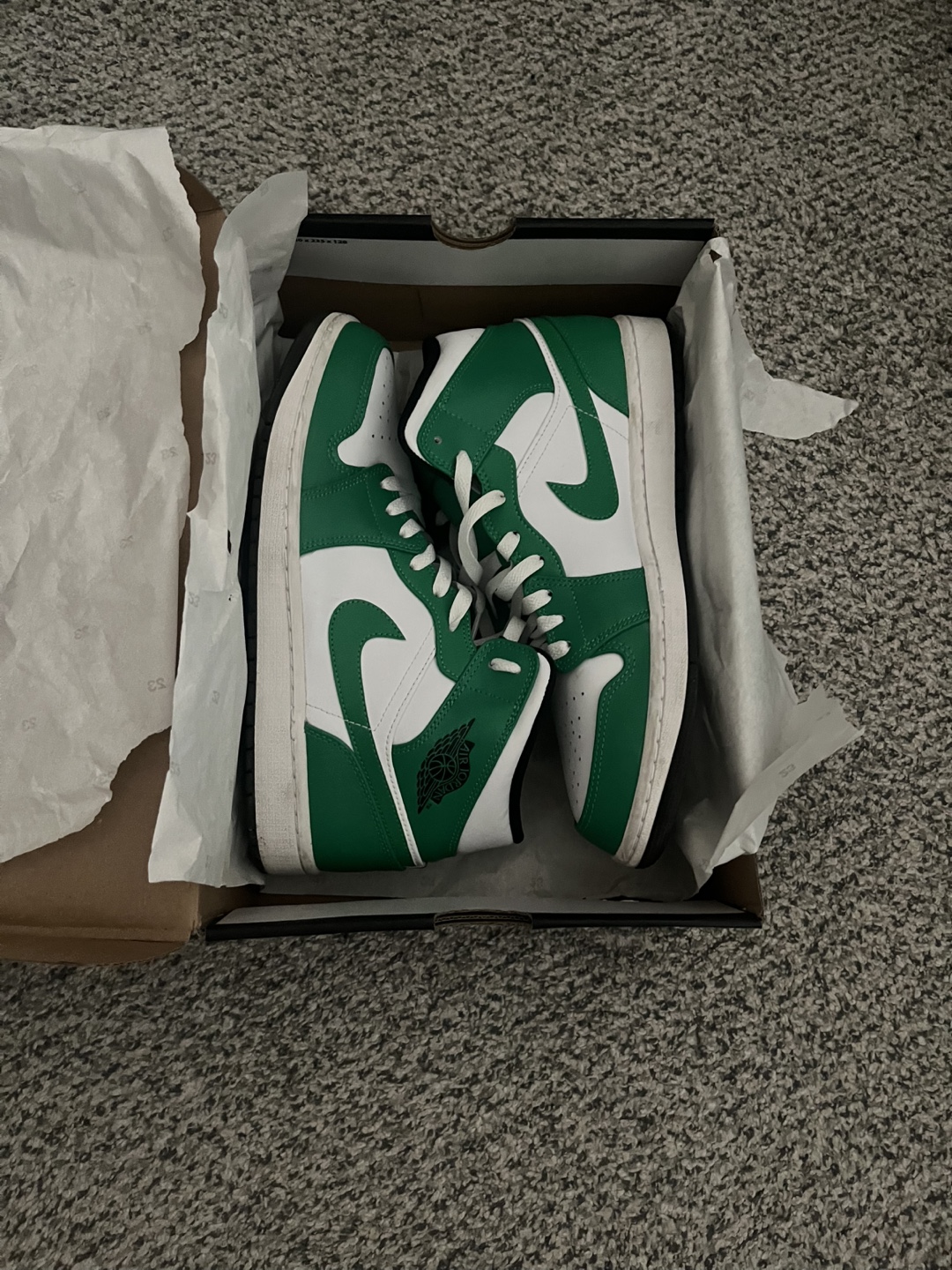 Air Jordan 1 Mid