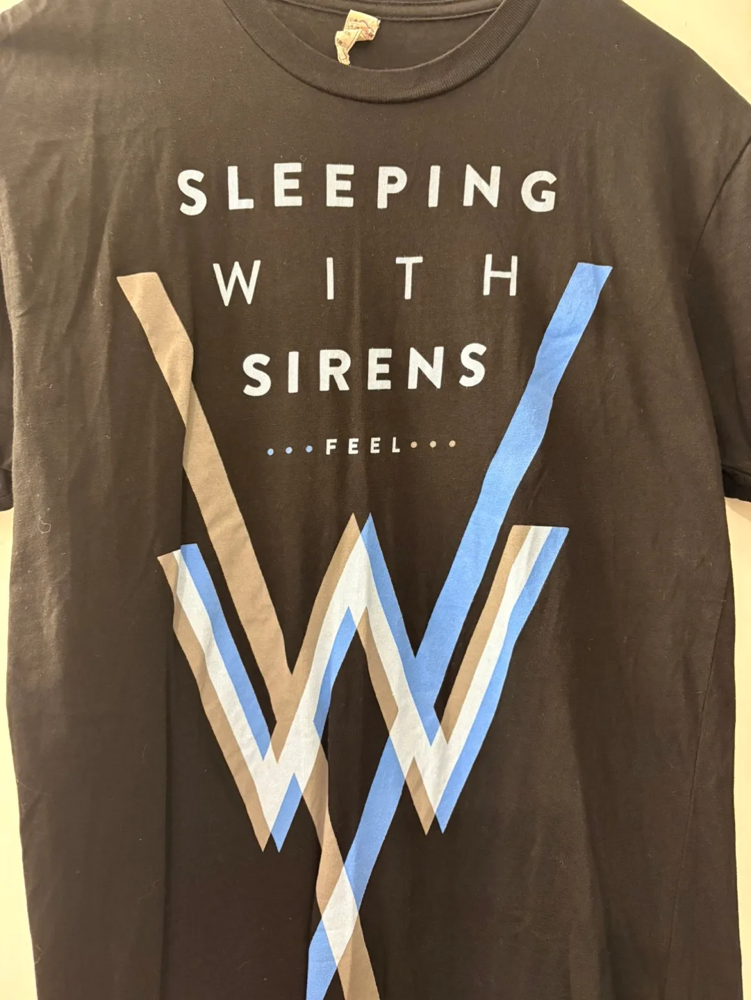 Sleeping With Sirens Feel T-Shirt - Size M image indicator(2)