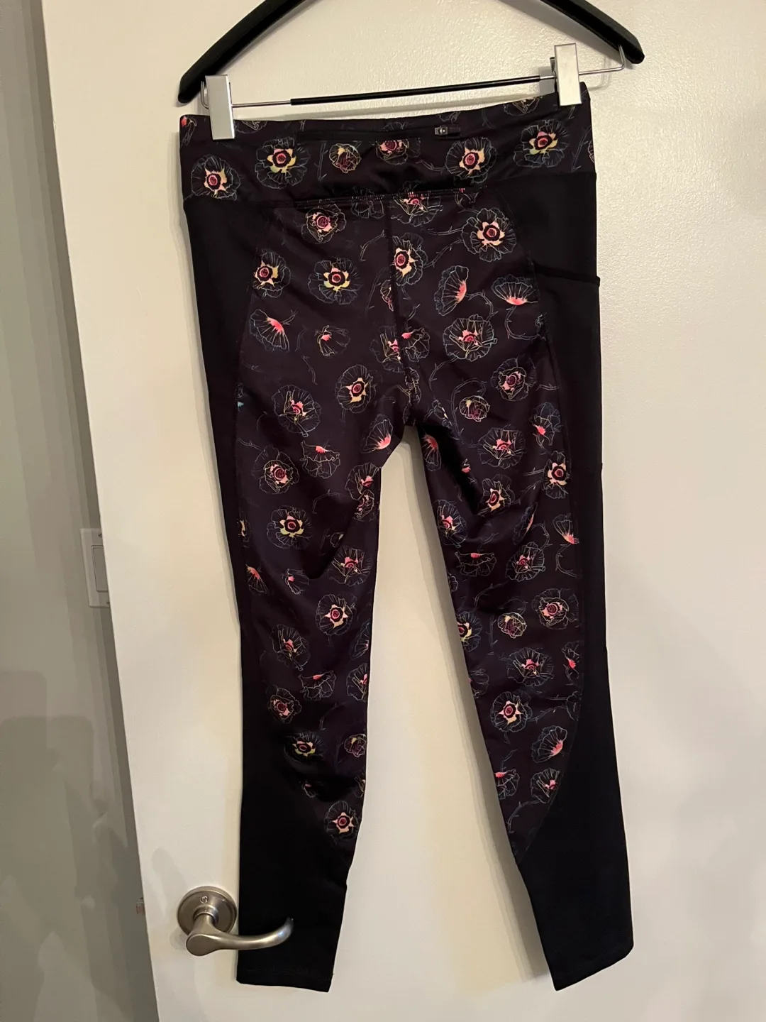 Nike Floral Print Leggings image indicator(5)