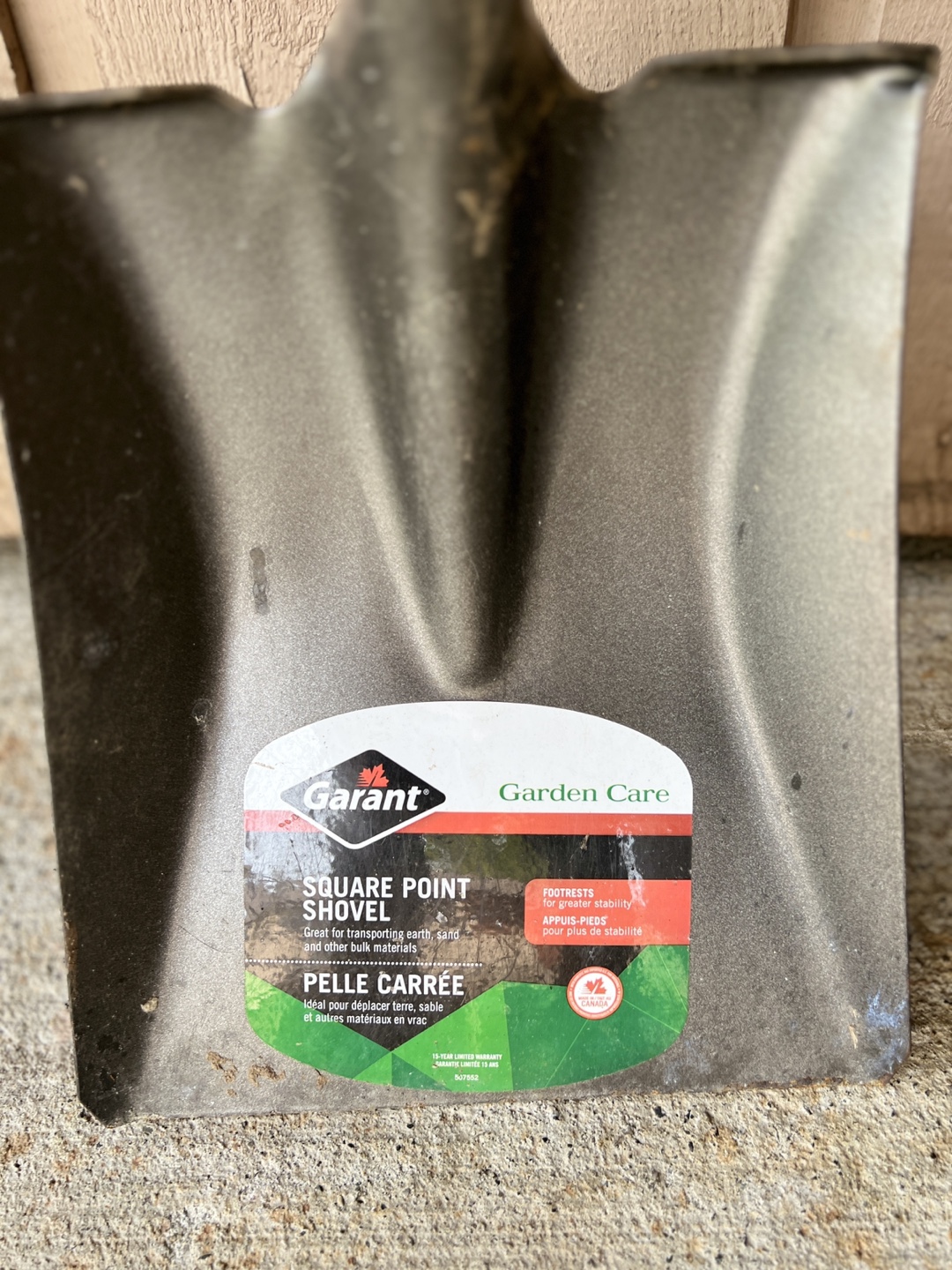 Garant Square Point Shovel
