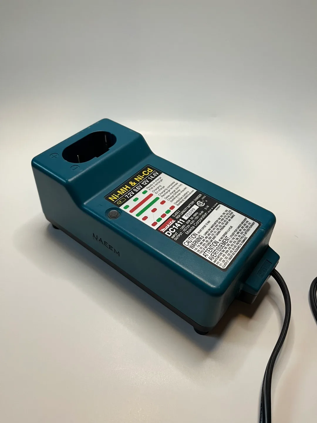Makita Fast Battery Chargers image indicator(5)