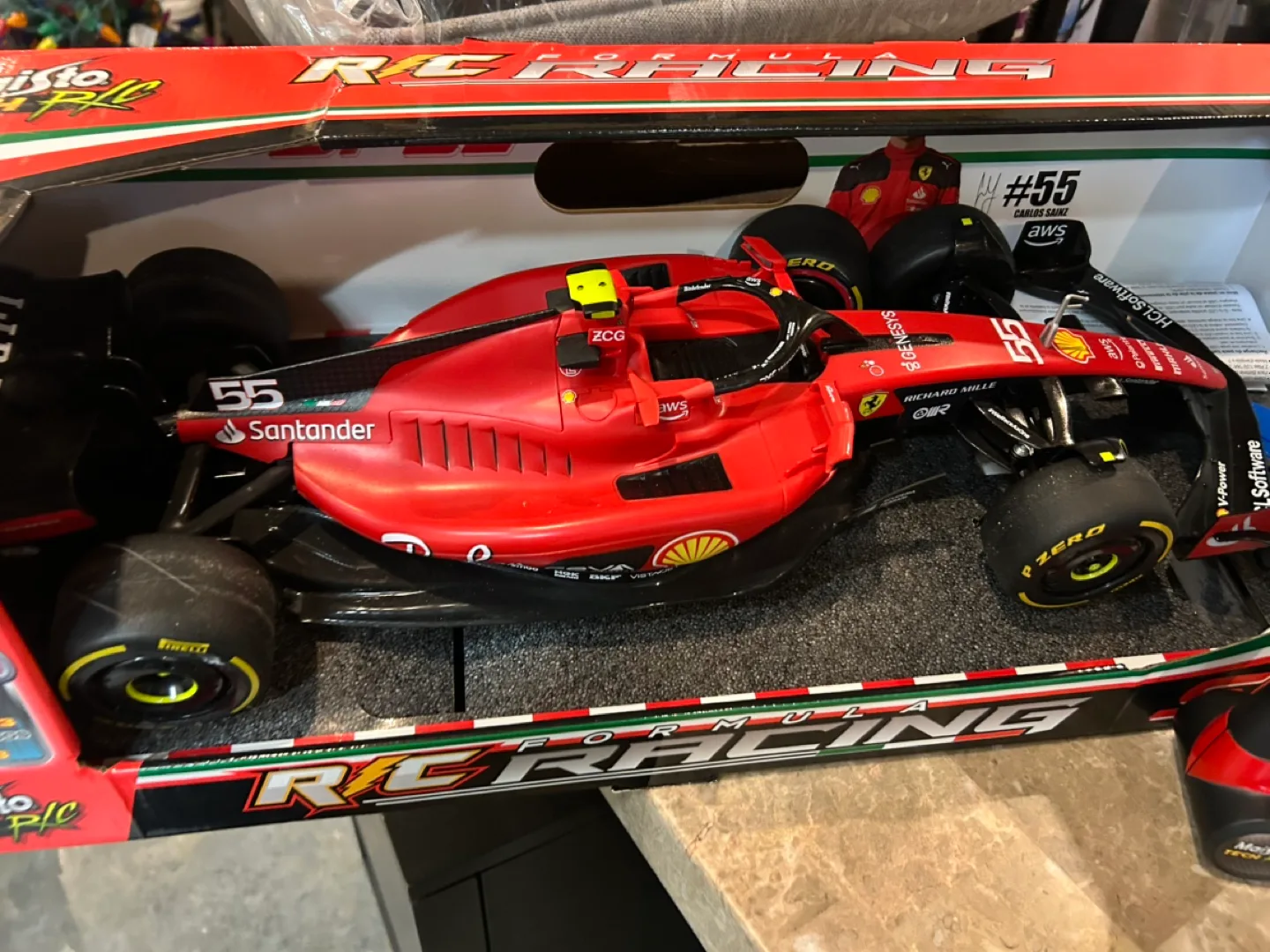 Maisto Tech R/C Ferrari Formula 1 RC Car #55 image indicator(2)