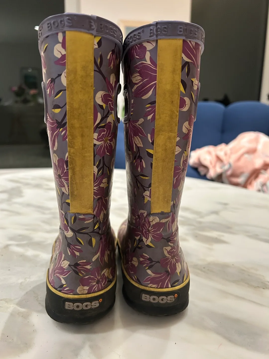 Kids BOGS Rain Boots Size 10 image indicator(3)
