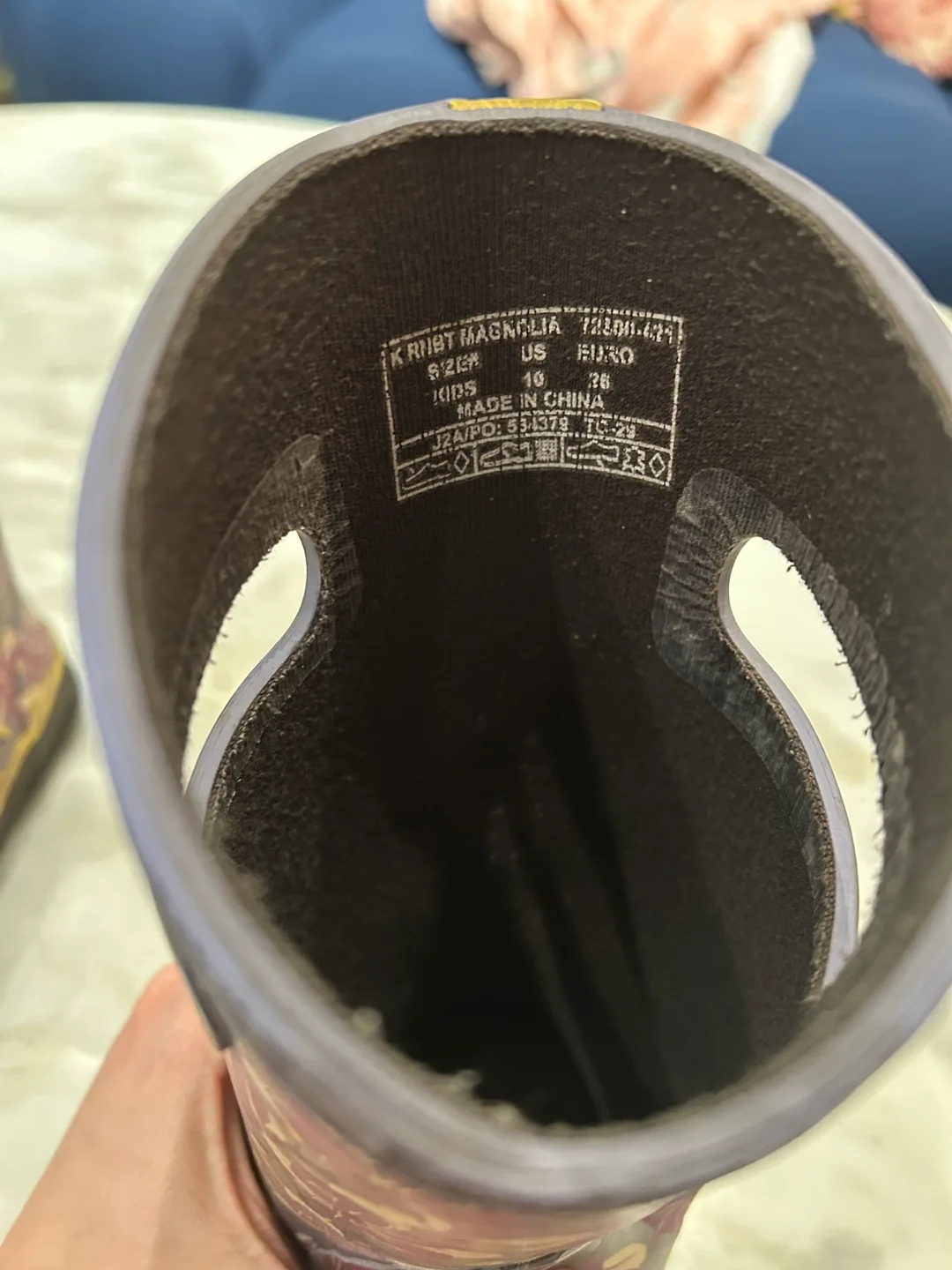 Kids BOGS Rain Boots Size 10 image indicator(2)