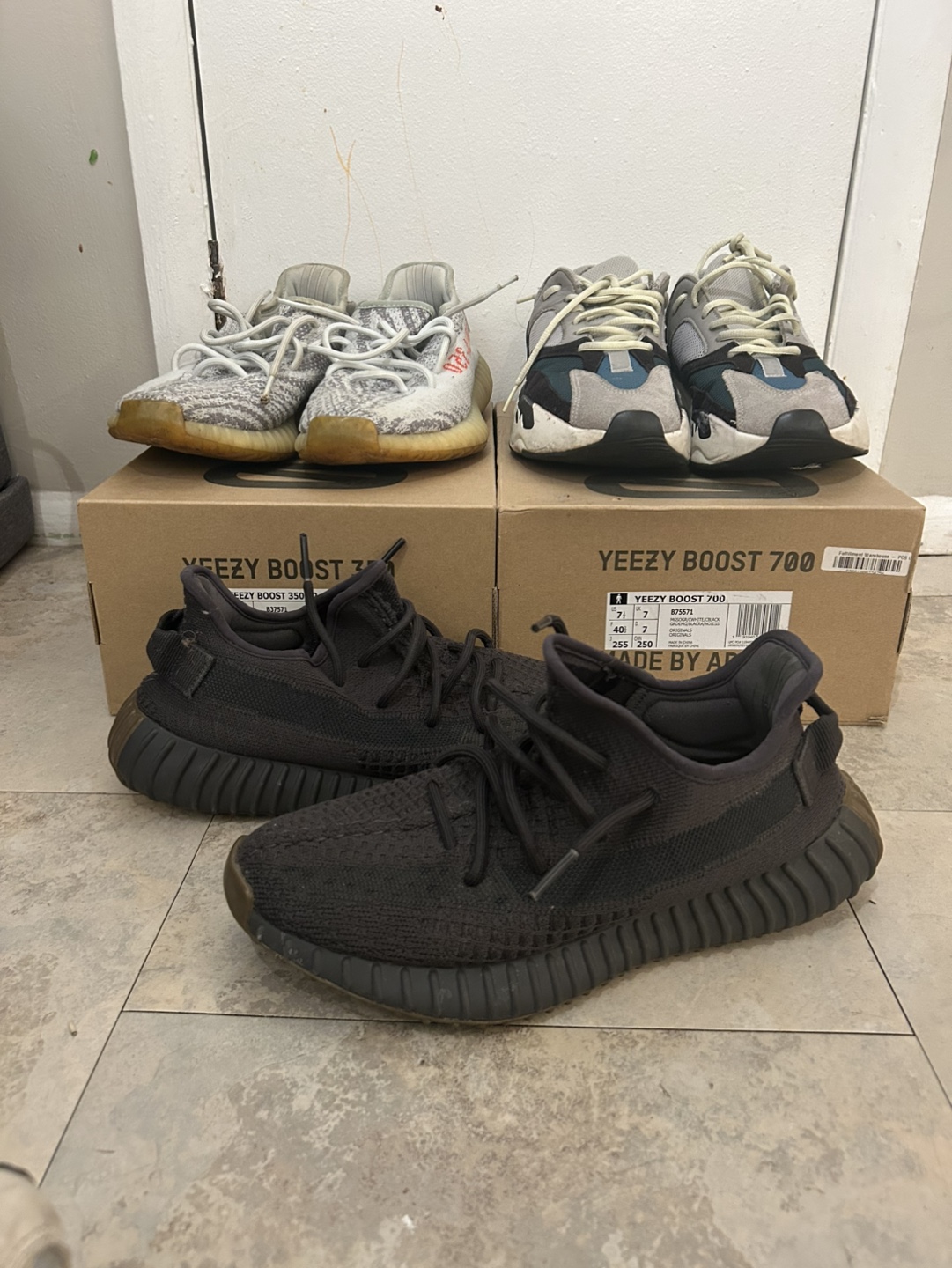 Adidas Yeezy Boost 350 V2 & 700 Sneakers - photo 2