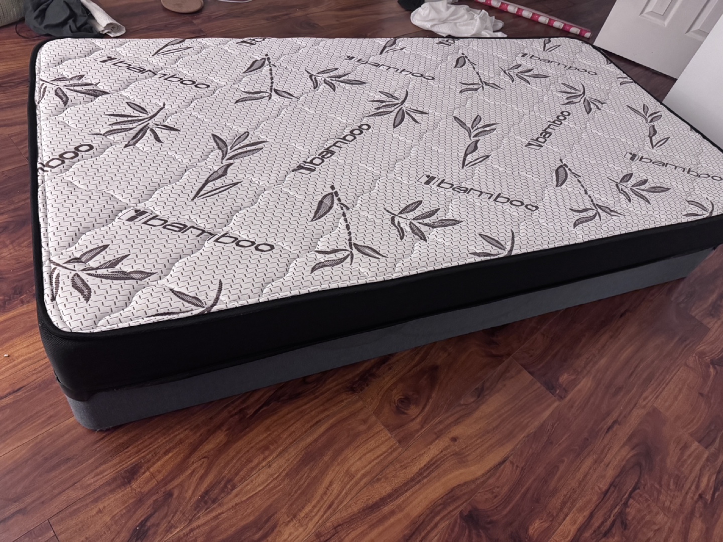 Twin Mattress and Box Spring Set - photo 3