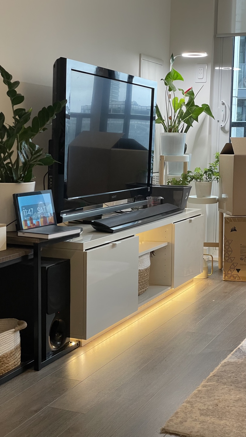 TV Bench