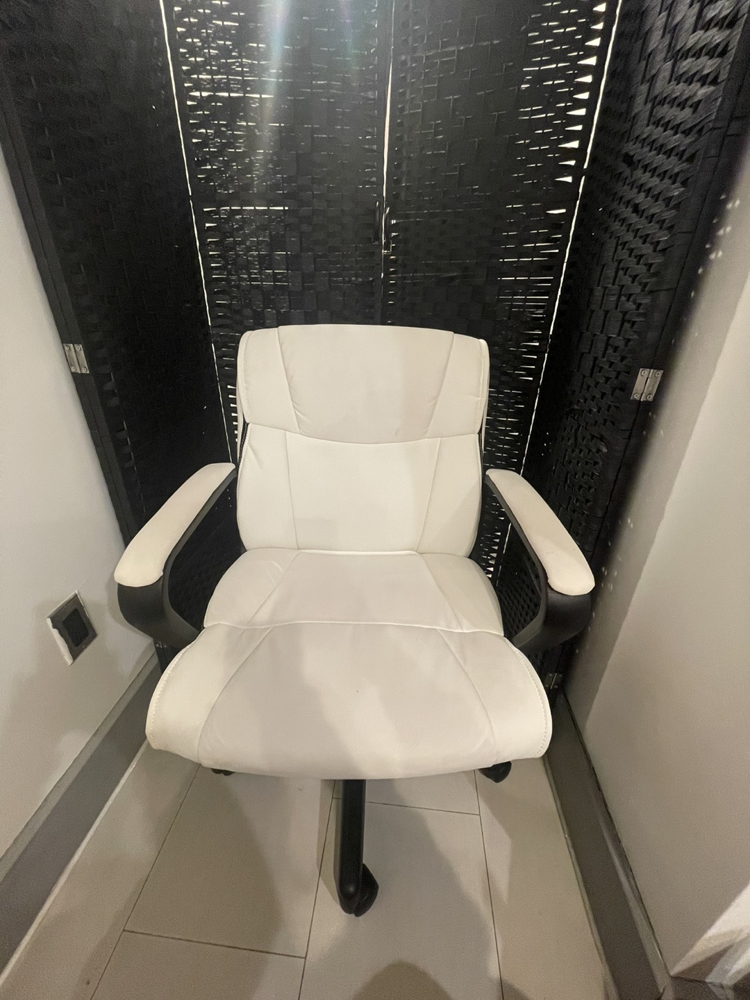White and Black Office Chair - photo 3