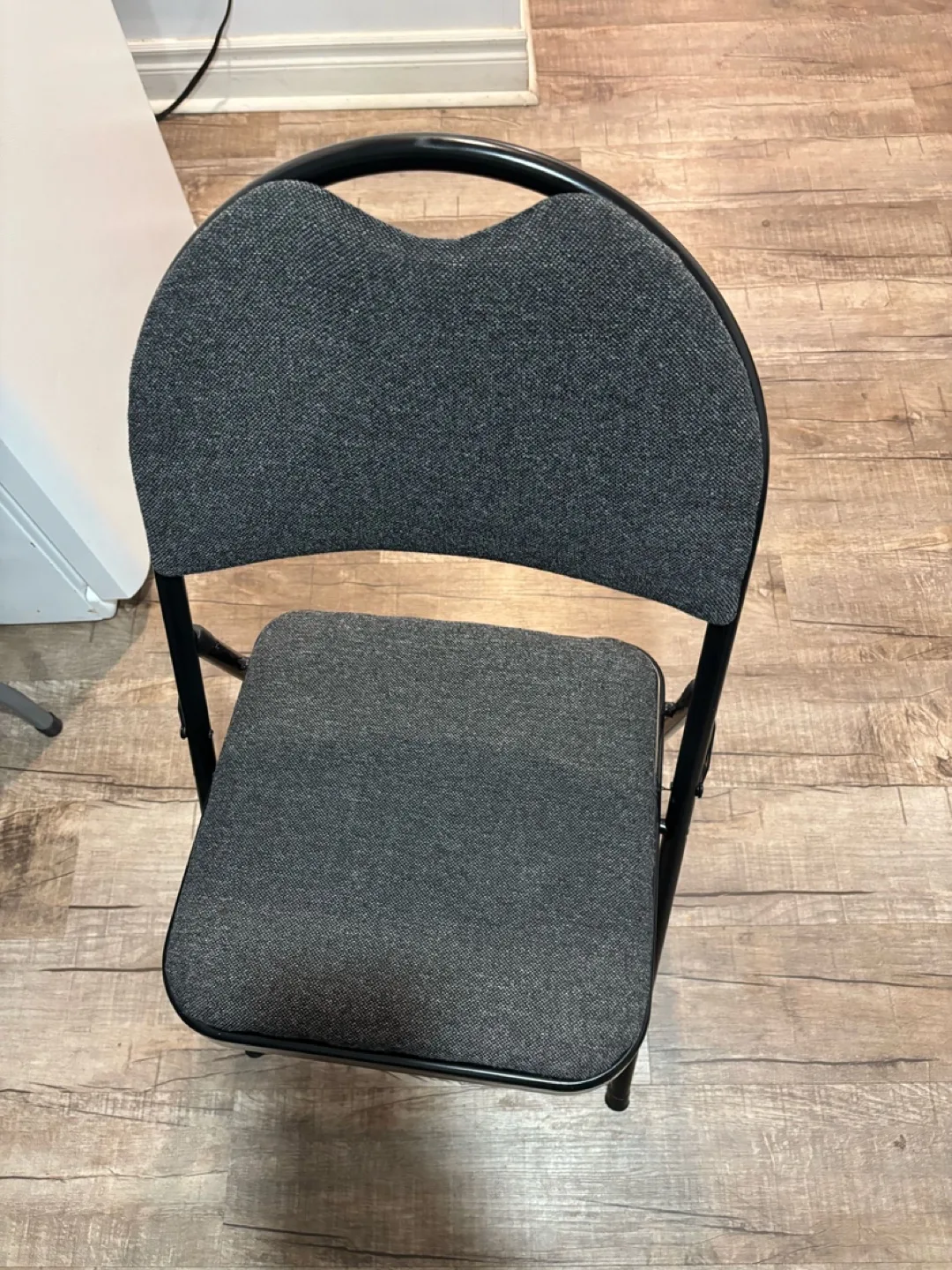 Folding Chair with Padded Seat and Back image indicator(2)