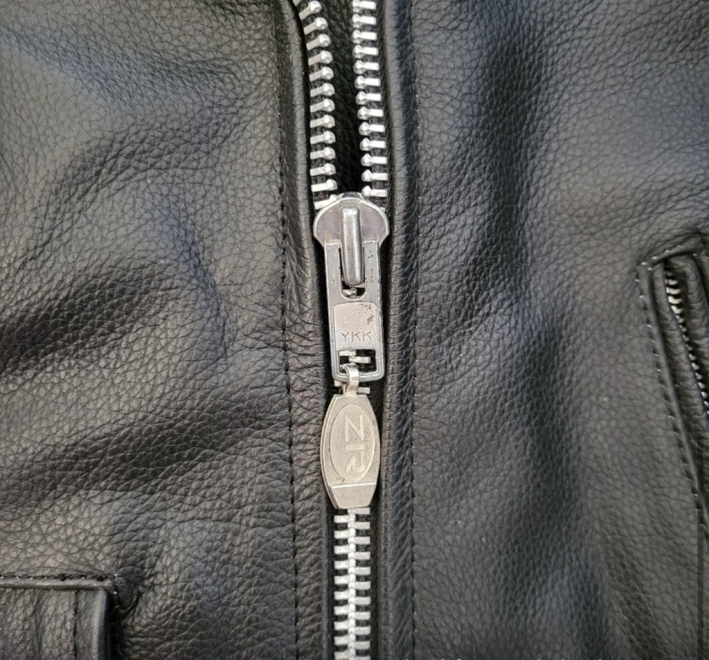 Women’s Z1R Apparel Black Leather Motorcycle Jacket Size 12 image indicator(5)