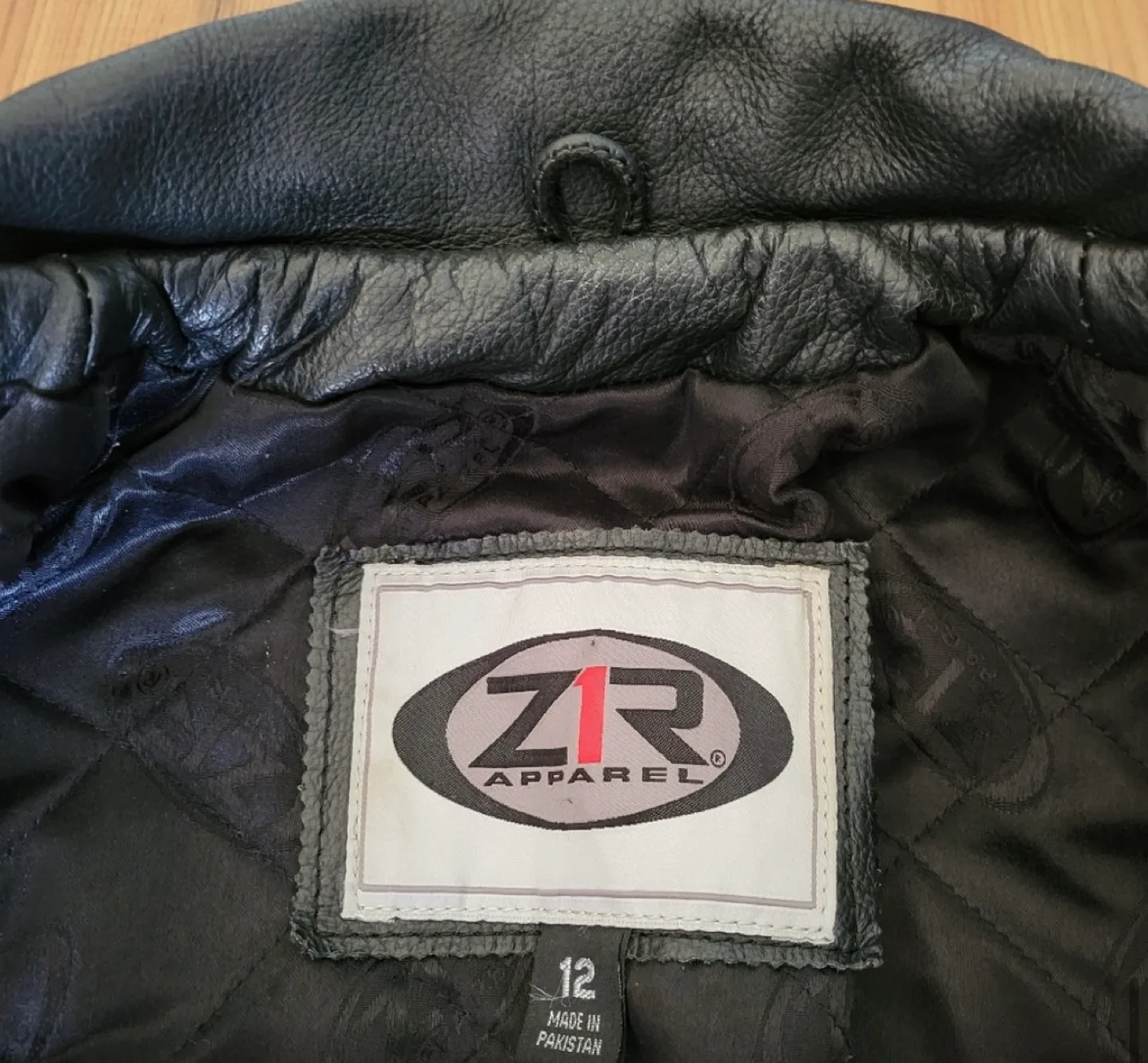 Women’s Z1R Apparel Black Leather Motorcycle Jacket Size 12 image indicator(2)