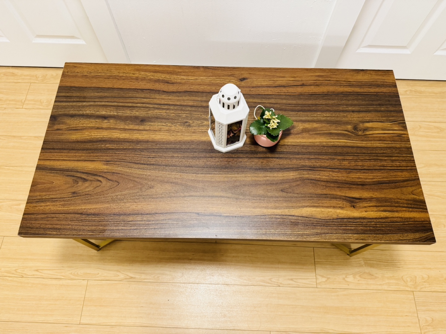 Modern Coffee Table with Gold Legs - photo 3