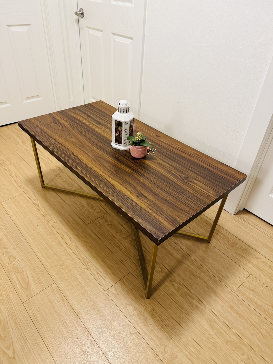 Modern Coffee Table with Gold Legs - photo 4