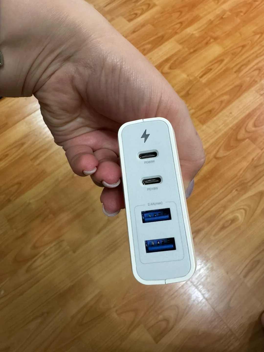 Multi-Port Wall Charger image indicator(5)
