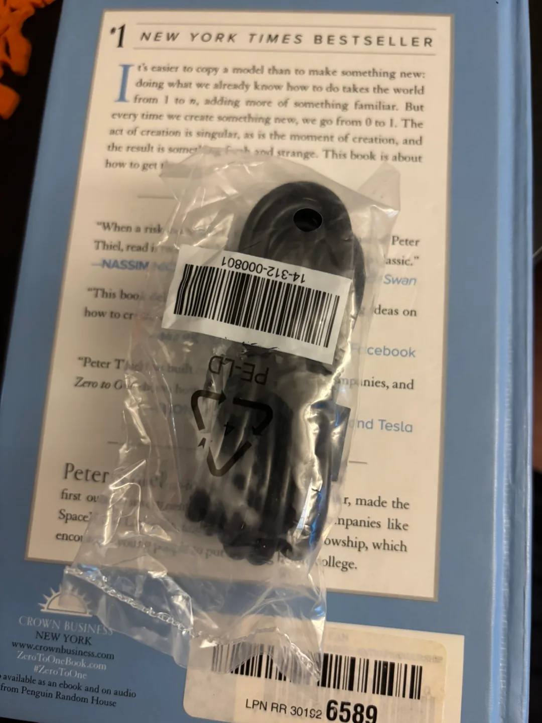 Amazon 9W Micro USB Power Adapter with Cable image indicator(7)