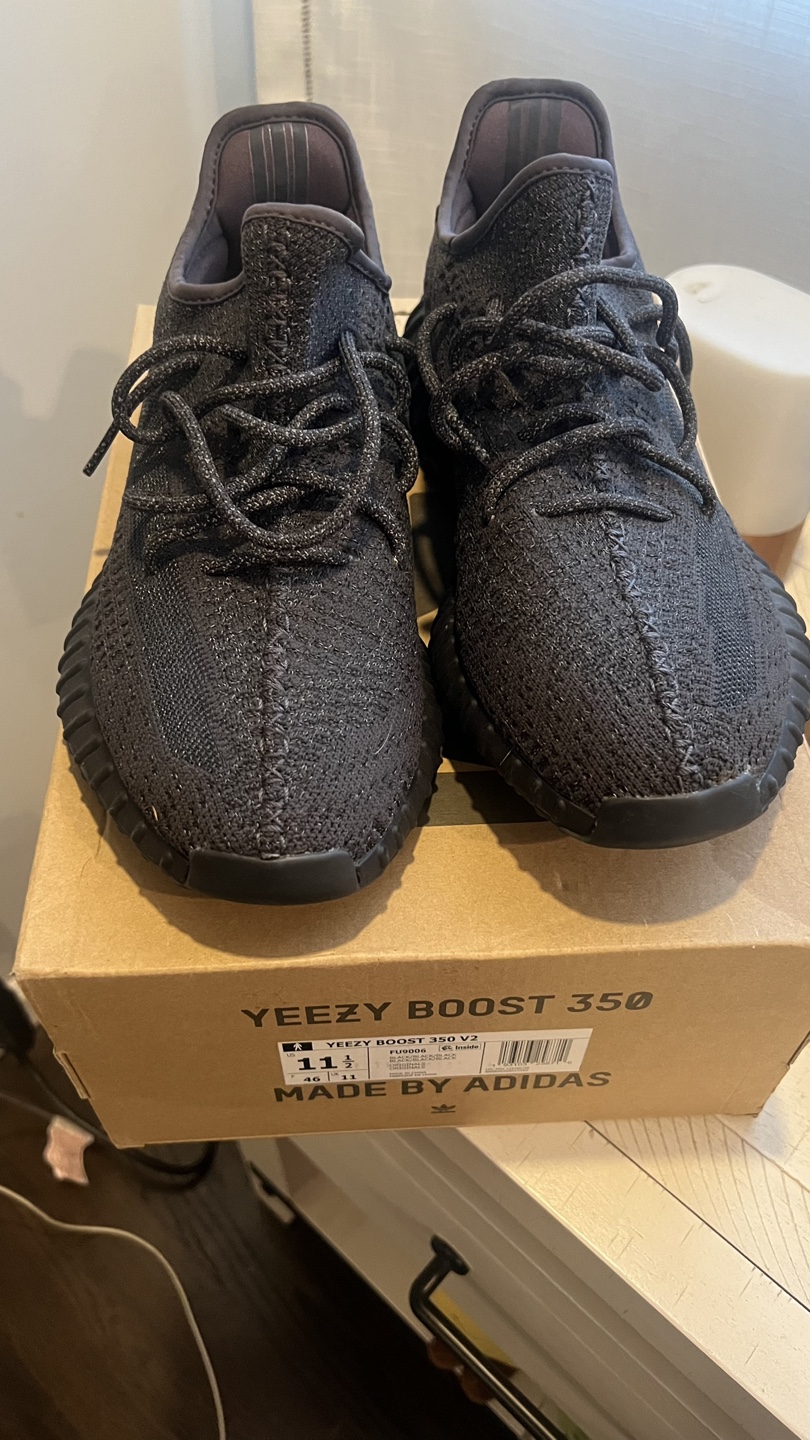 Yeezy Boost 350 V2 Black Reflective Size 11.5 - photo 2