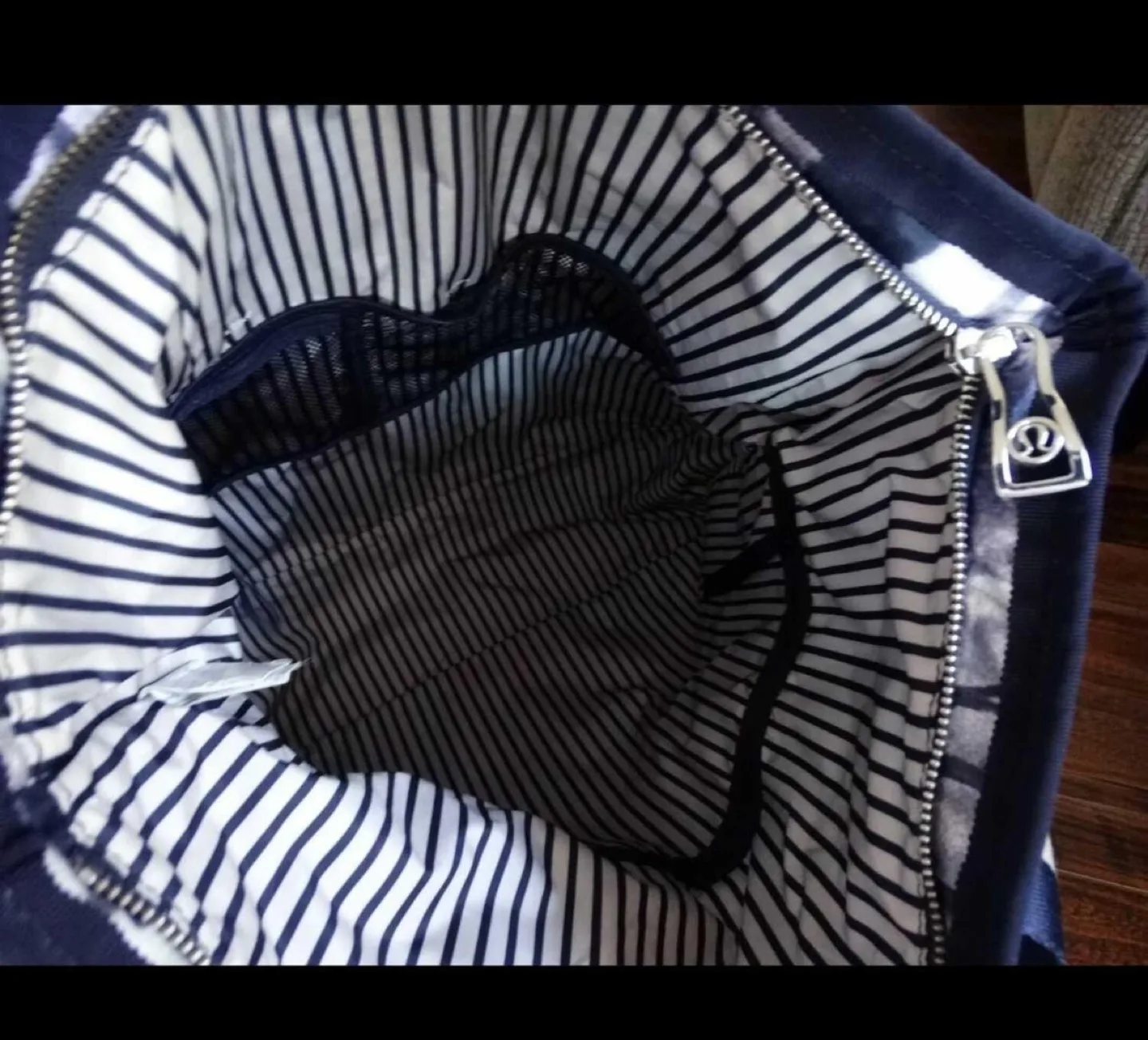 Lululemon Flow and Go Tote/Gym Bag Ink Blot/Inkwell image indicator(3)