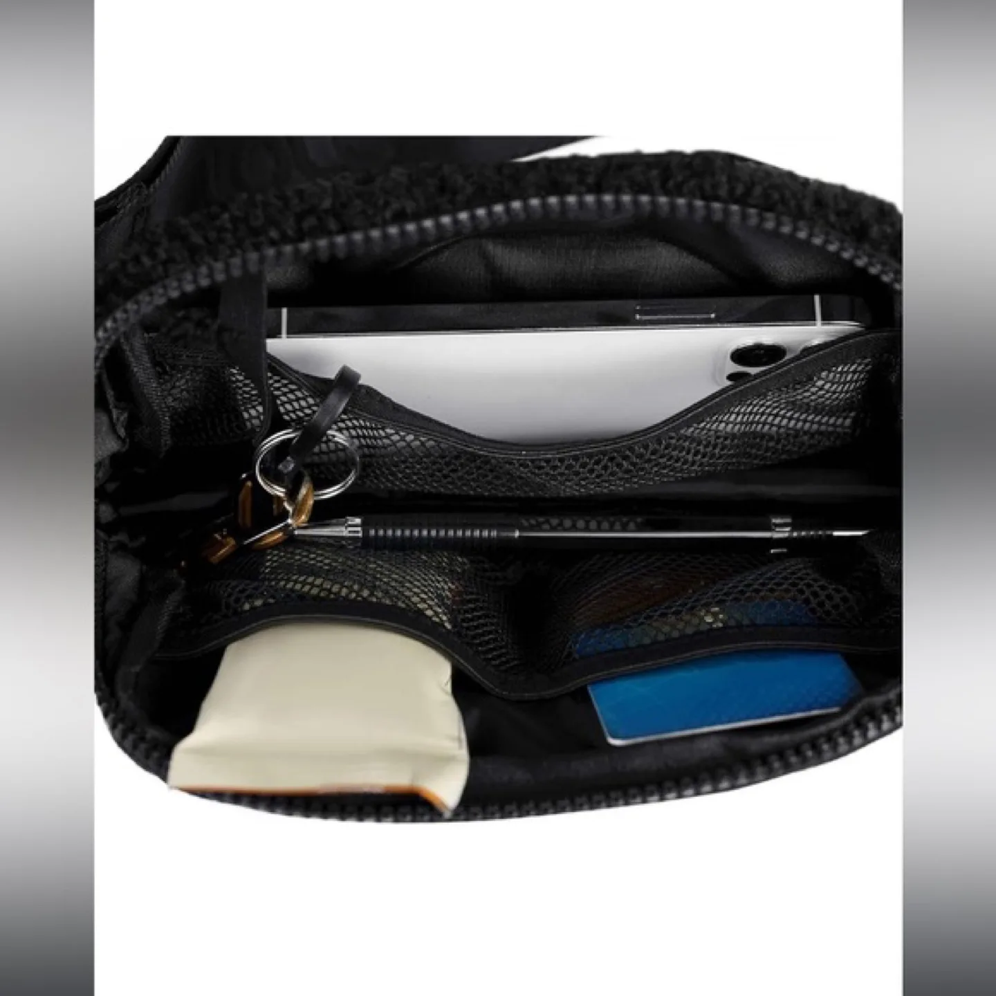 LOLE Black Sherpa Waist Bag image indicator(3)