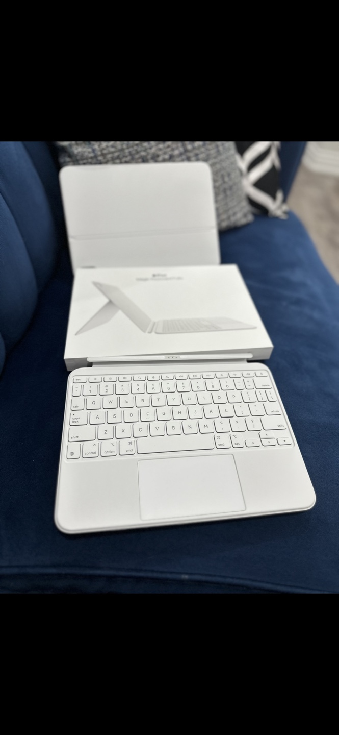 iPad Magic Keyboard Folio for 10th Generation iPad - photo 4