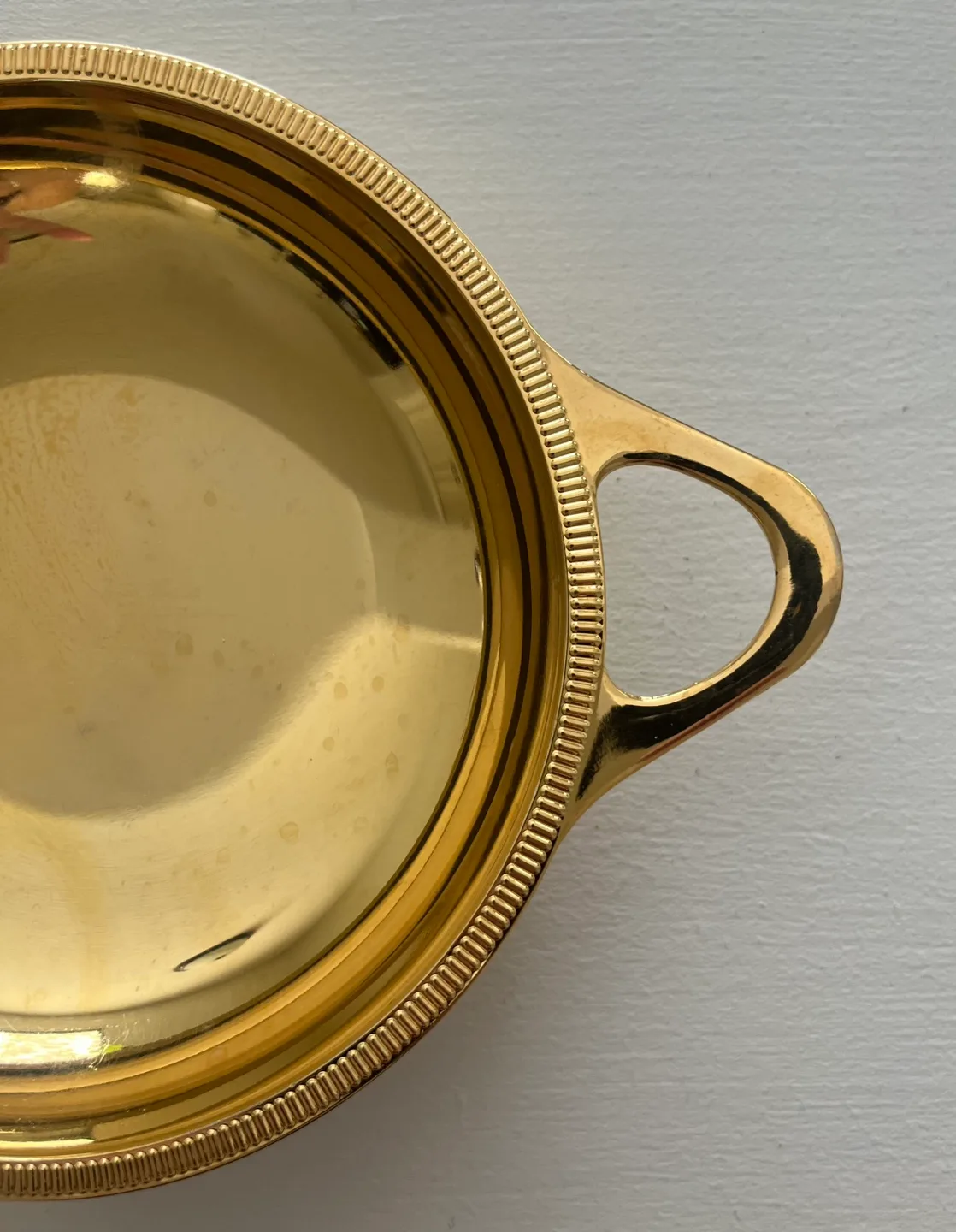 Vintage Gold-Plated Serving Dish with Handles image indicator(3)