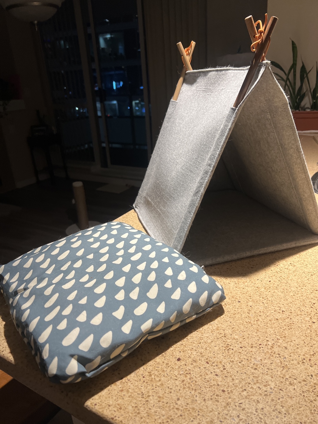 Grey Felt Pet Teepee with Cushion - photo 2