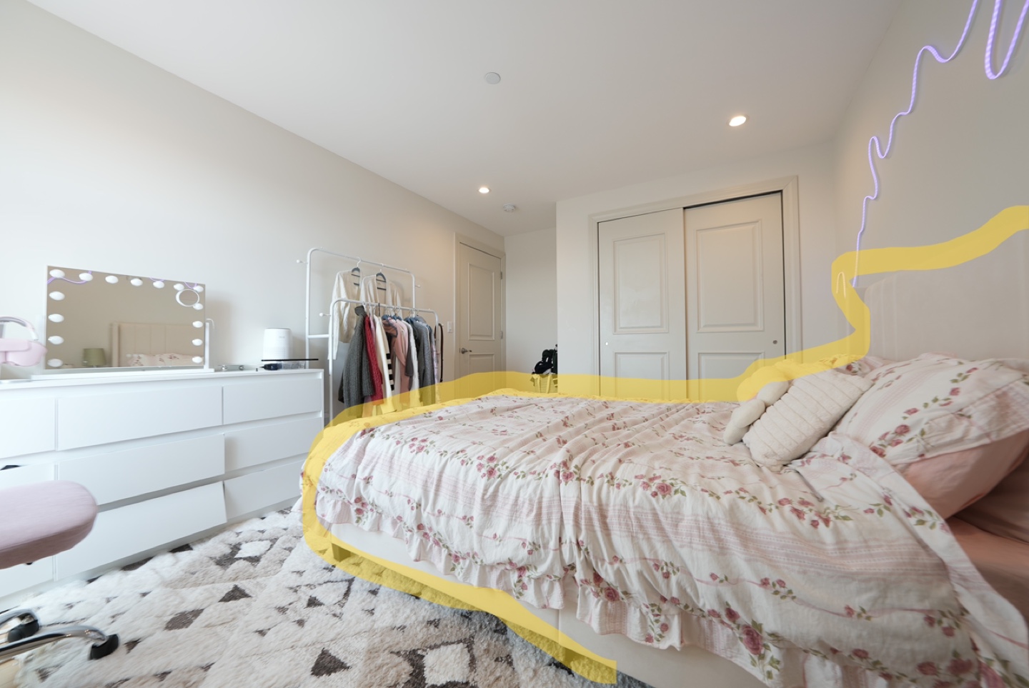Queen Upholstered Bed Frame and free Mattress - photo 3
