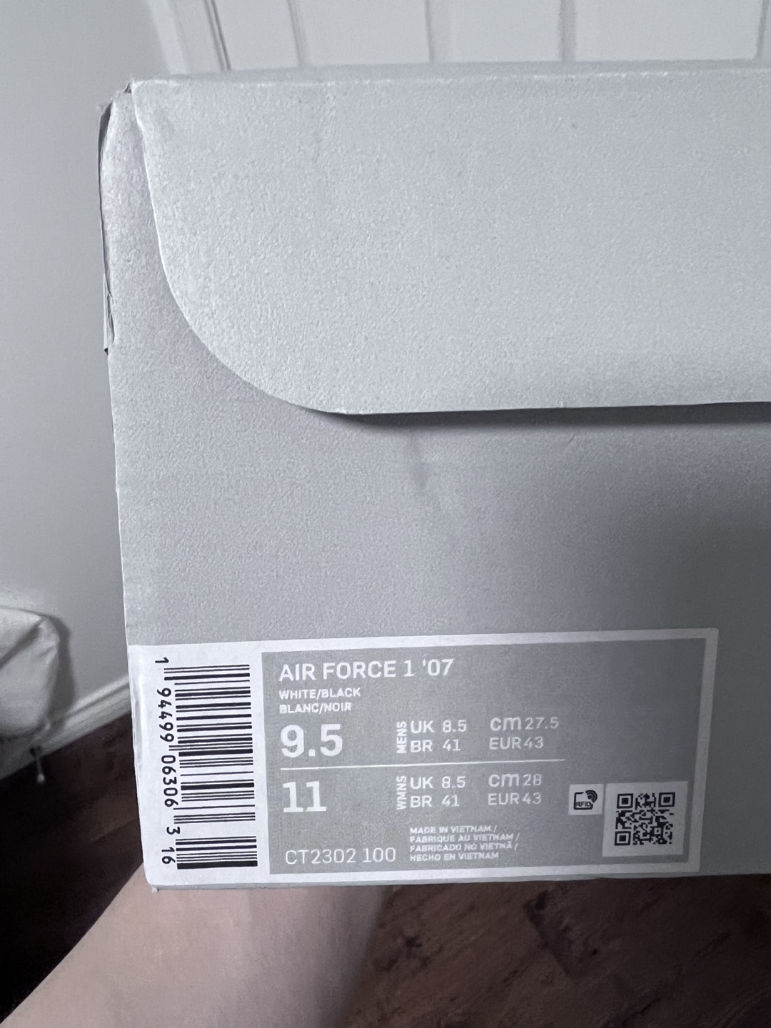 Nike Air Force 1 Size 9.5 - photo 4