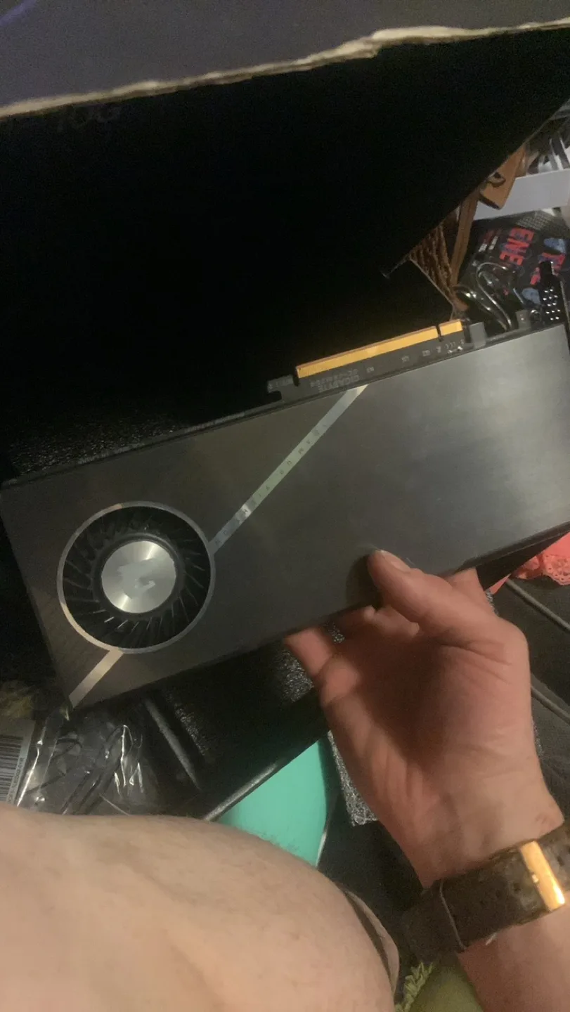 Gigabyte Aorus AIC adaptor PCIe 4.0 image indicator(2)