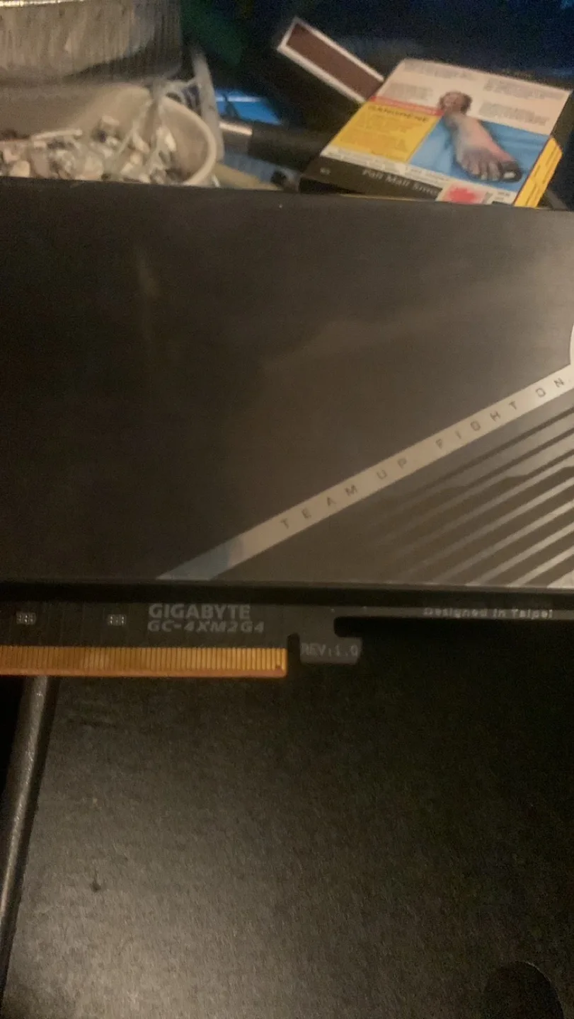 Gigabyte Aorus AIC adaptor PCIe 4.0 image indicator(3)