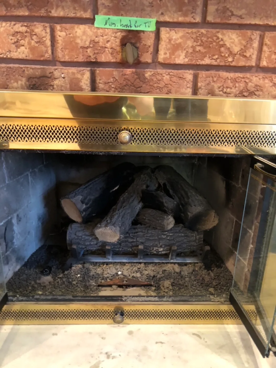 Gas Fireplace Log Set with Brass Trim image indicator(4)