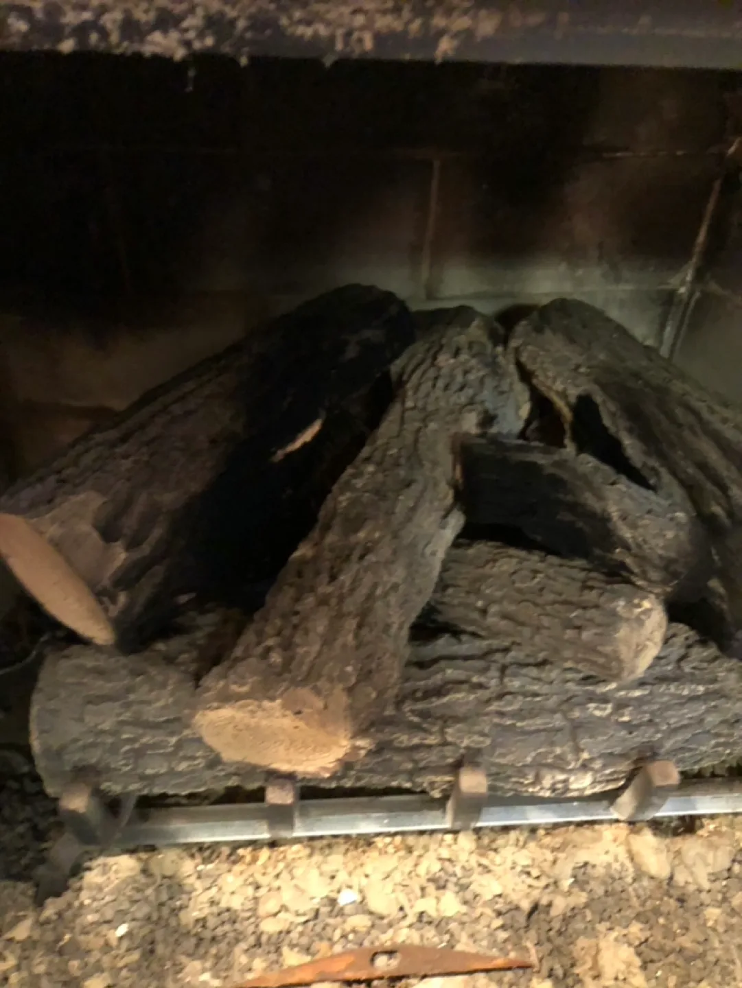 Gas Fireplace Log Set with Brass Trim image indicator(3)