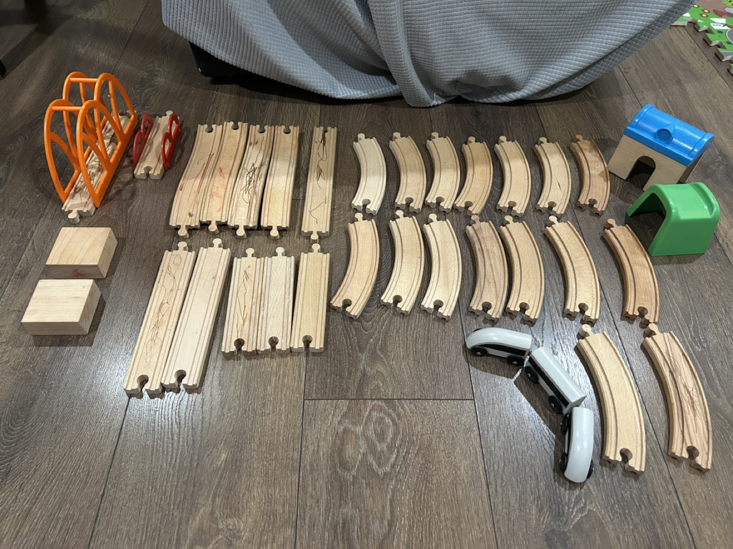Wooden Railway Train Set with Bridges and Tunnel
