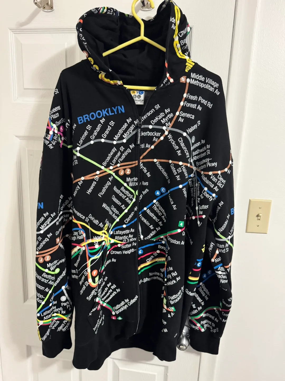 ERRA burst logo embroidered Tie dye Hoodie Champion (XL) image indicator(9)