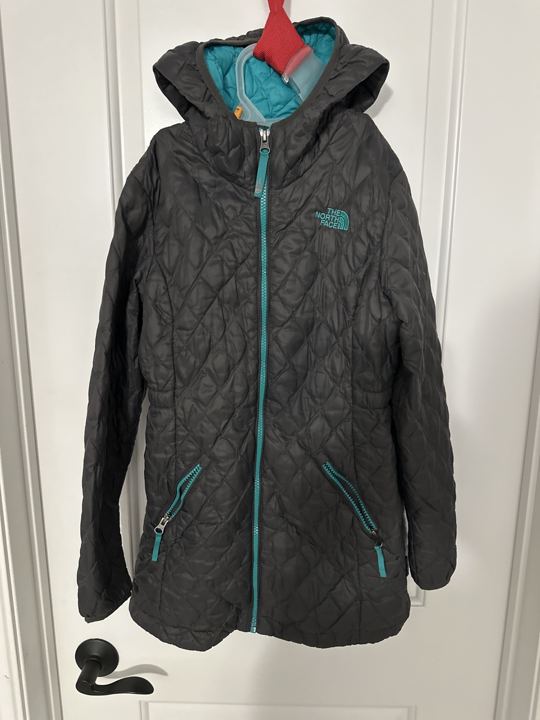 The North Face Girls' Quilted Jacket - Size M (10-12)