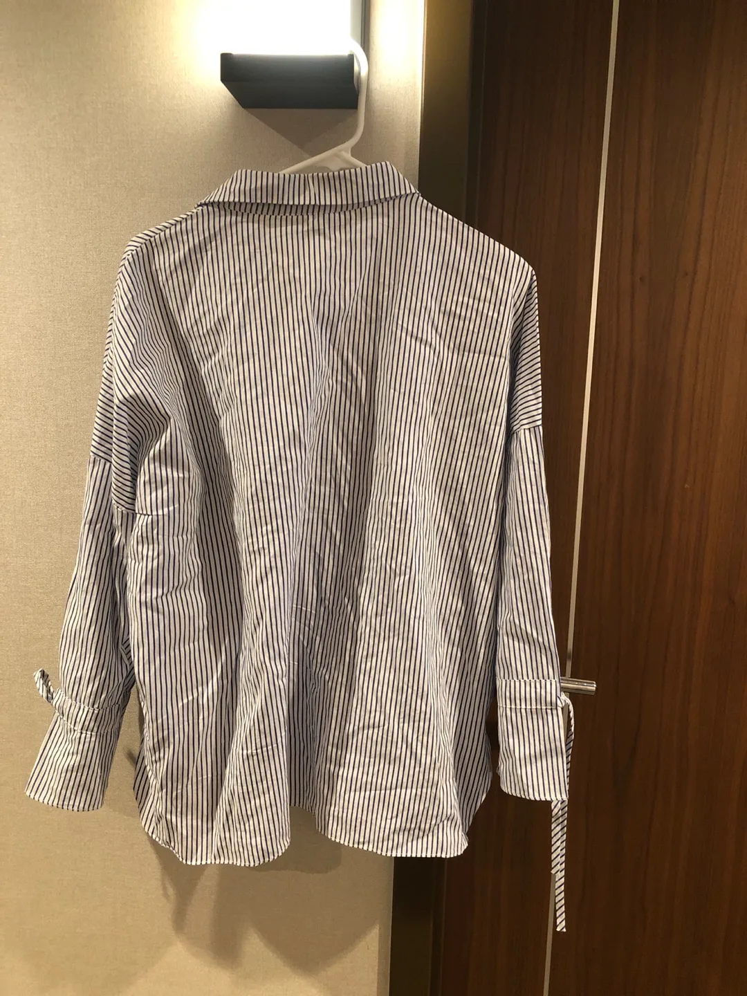 Striped collared blouse size L image indicator(3)