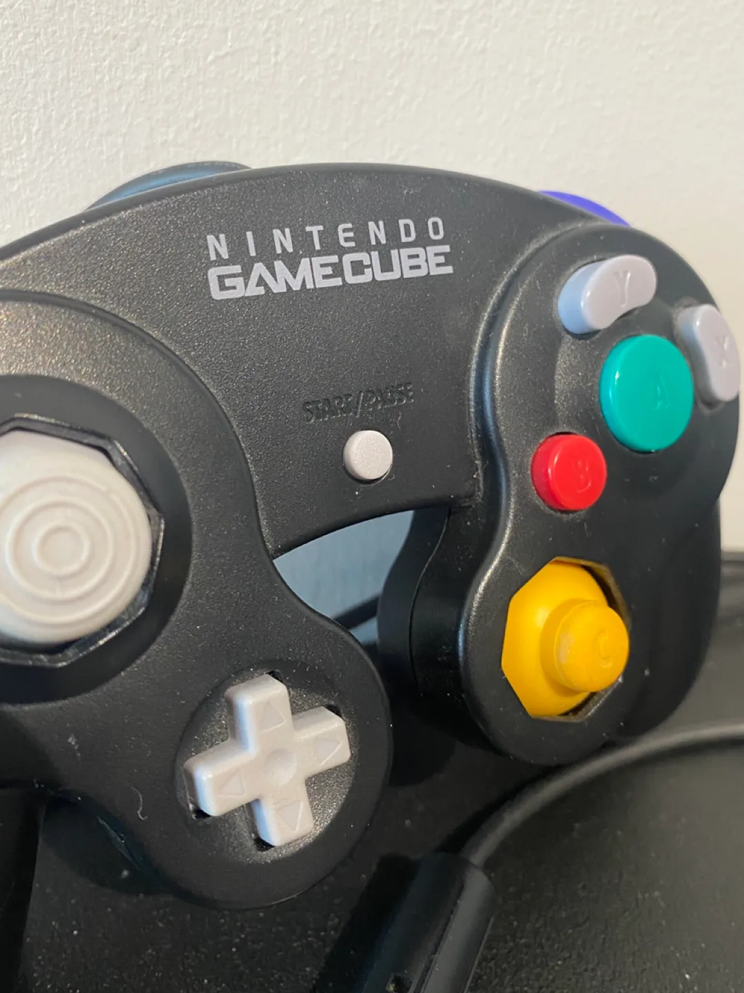Black GameCube Controller Great Condition image indicator(2)