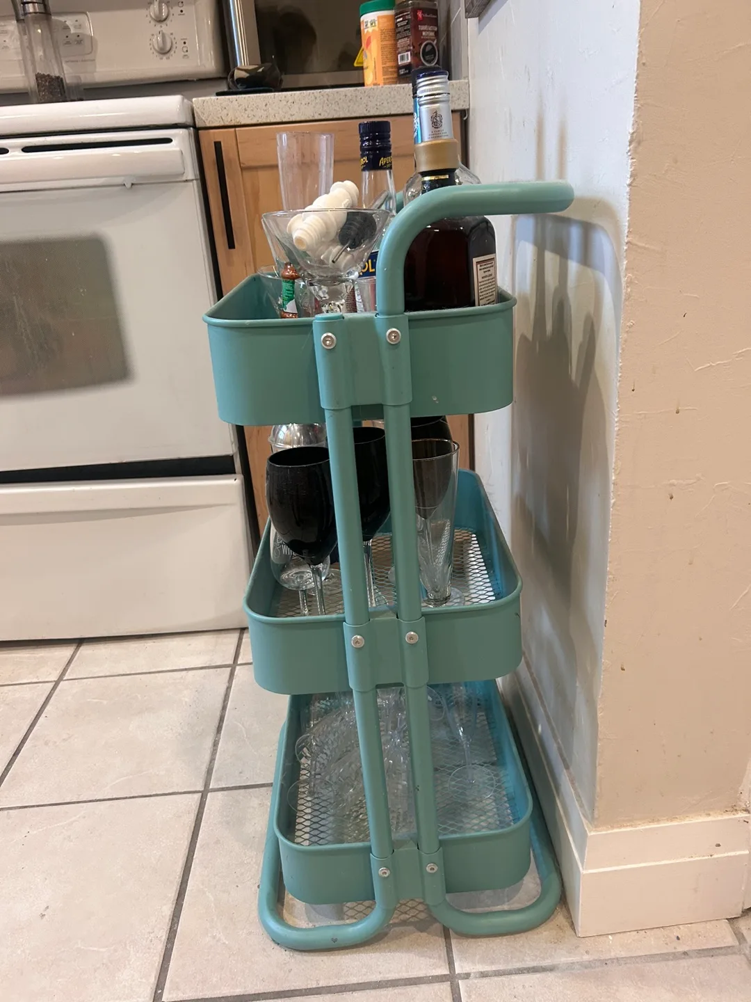 Three-Tiered Teal Bar Cart image indicator(3)