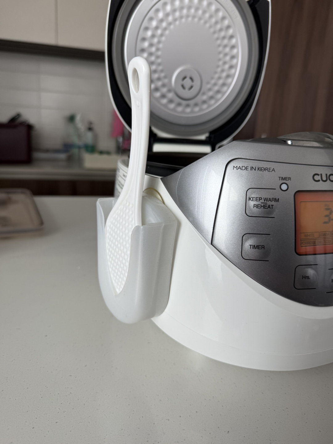 Cuckoo CR-0652F Electric Rice Cooker - photo 3