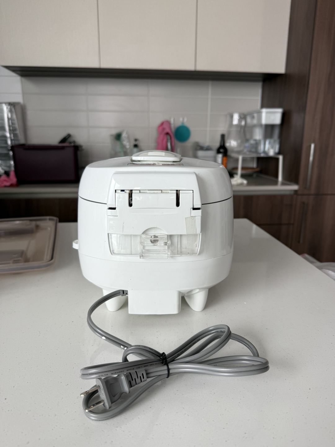 Cuckoo CR-0652F Electric Rice Cooker - photo 2