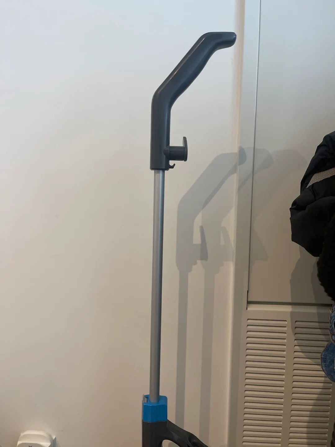 Bissell Hand Vacuum image indicator(3)