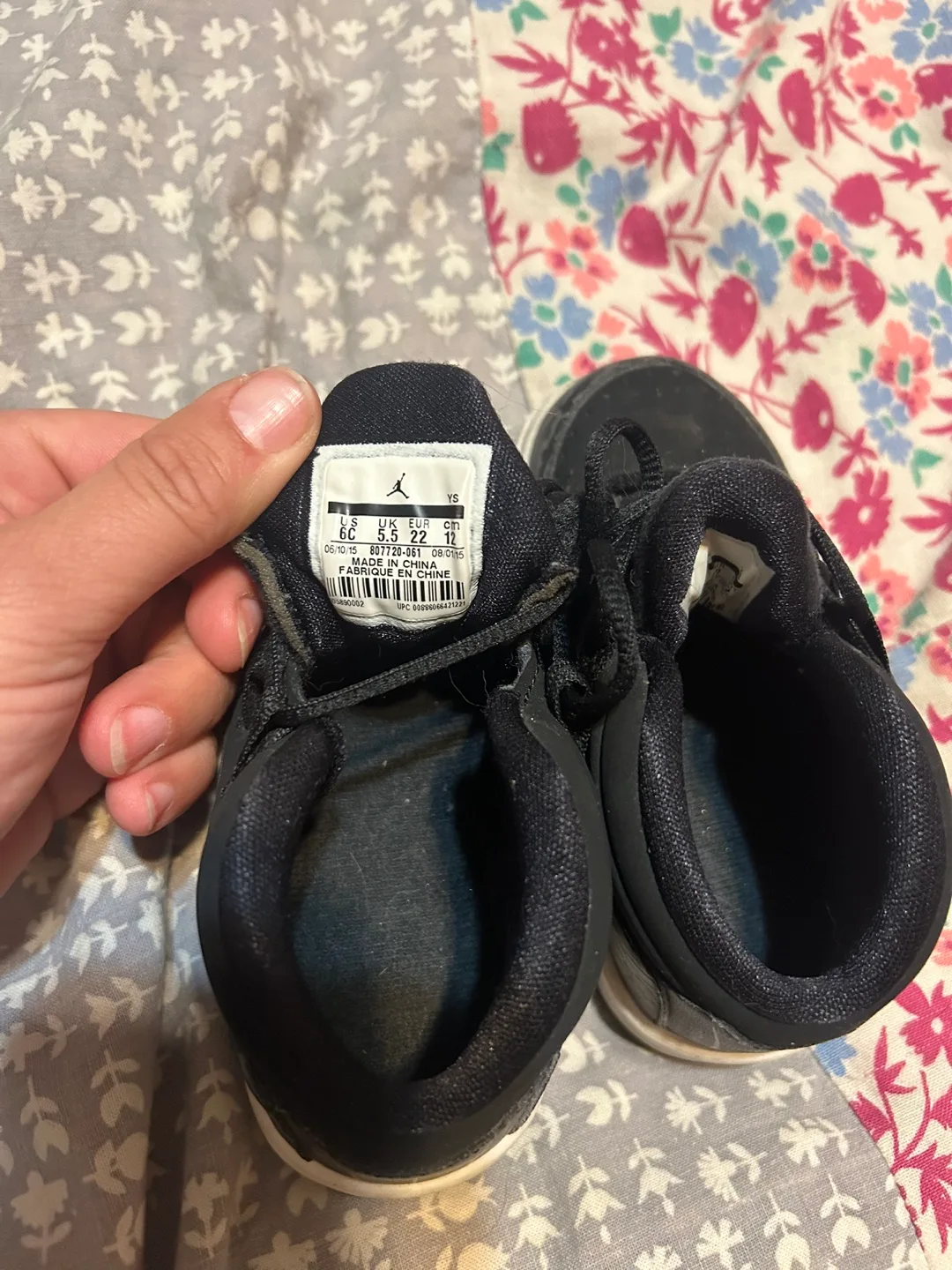 Baby Air Jordan Shoes , Size 6C image indicator(3)