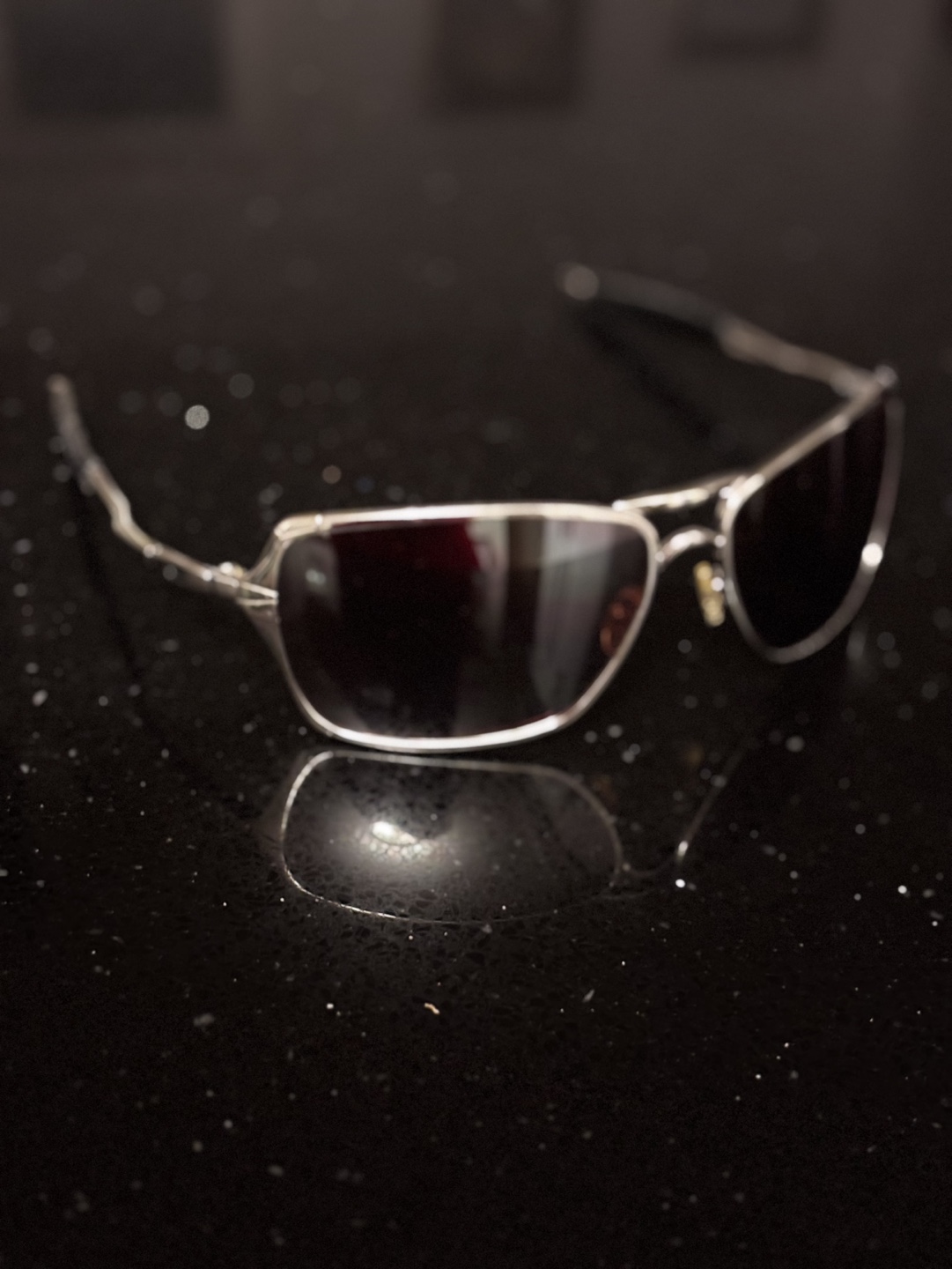 Oakley Sunglasses Aviator Style Metal Frame Brown Lenses - photo 3