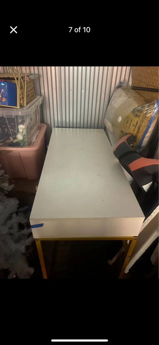 White and Gold Desk with Two Drawers image indicator(6)