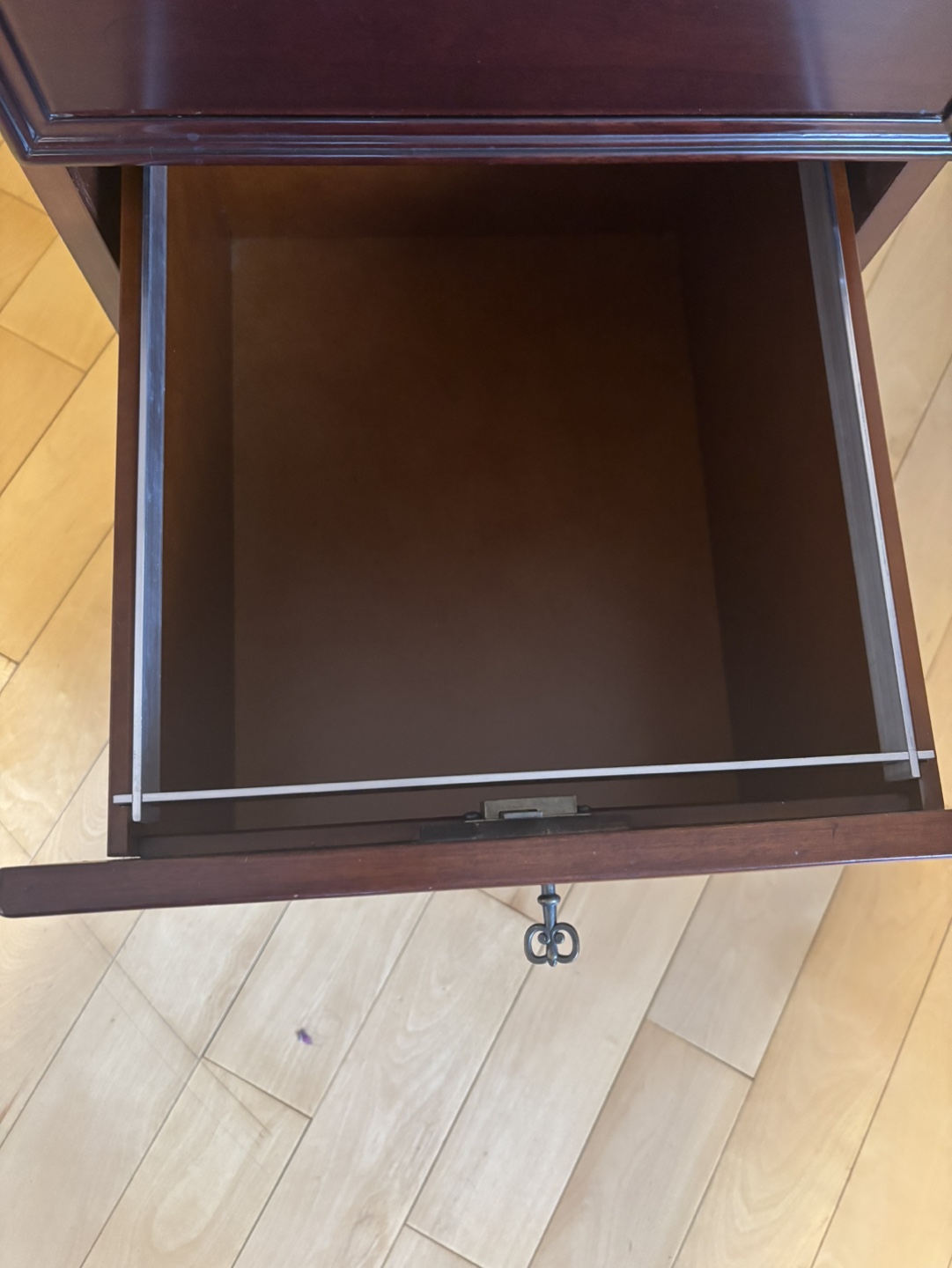 Two-Drawer Wooden Filing Cabinet - photo 3