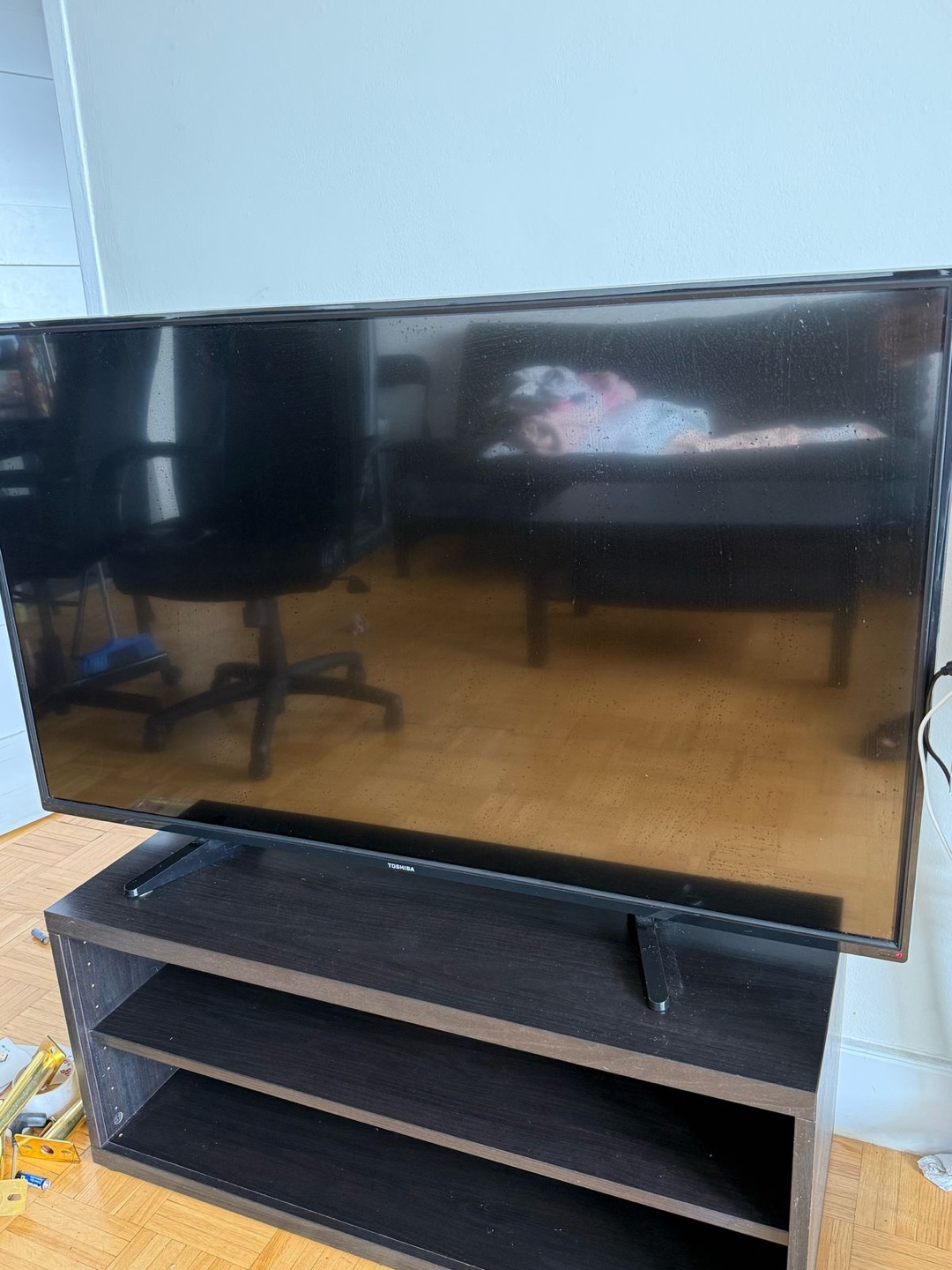 TV 50” Toshiba HDTV with TV stand - photo 2