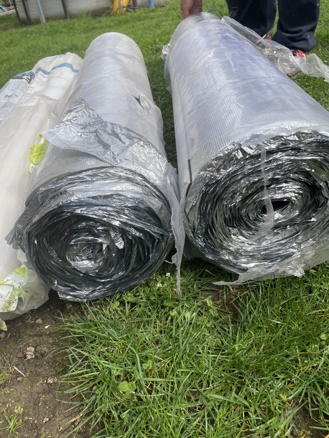 Three rolls of underlay for laminate - photo 2