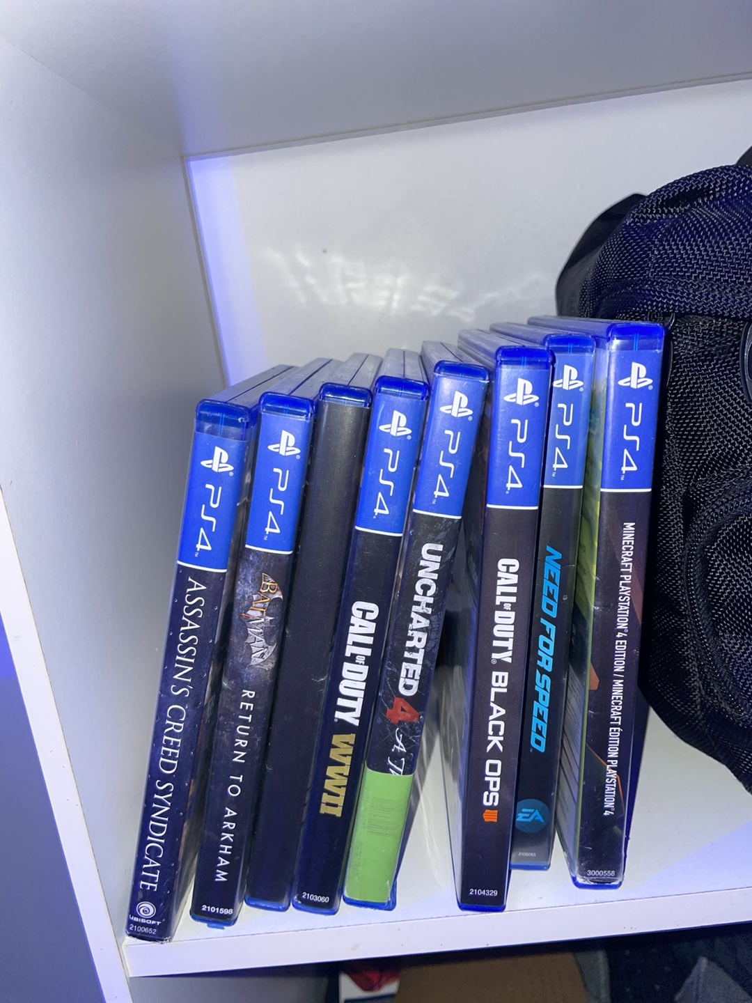 PS4 Console with 2 Camo Controllers & 8 Games - photo 2