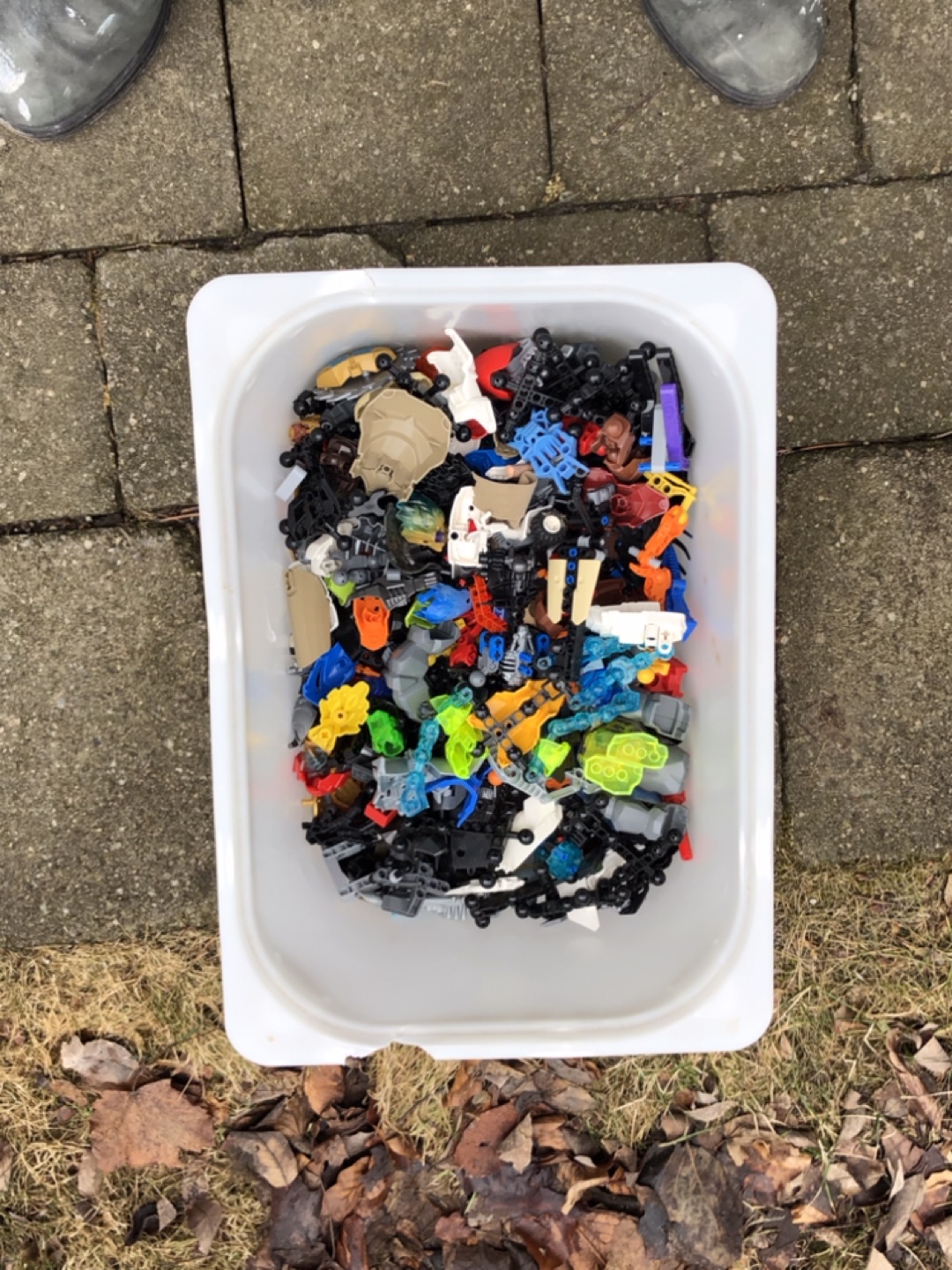 Bulk LEGO buildable figures- Assorted Pieces & Parts