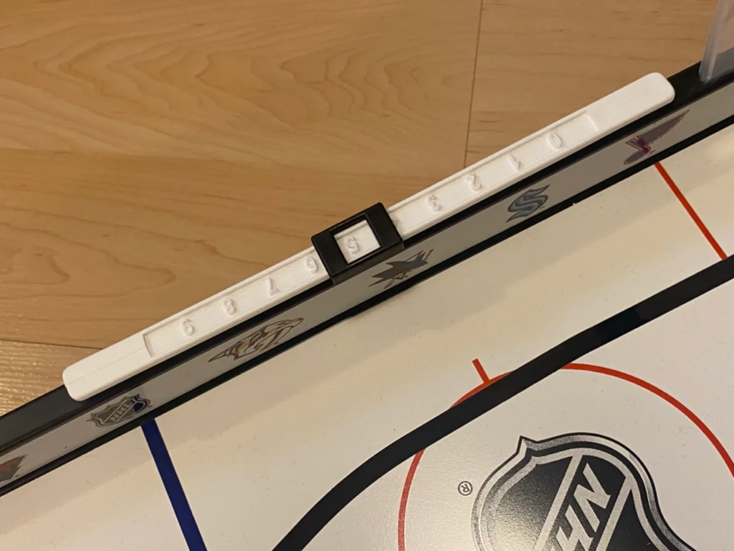 STIGA NHL Stanley Cup Table Top Rod Hockey image indicator(6)