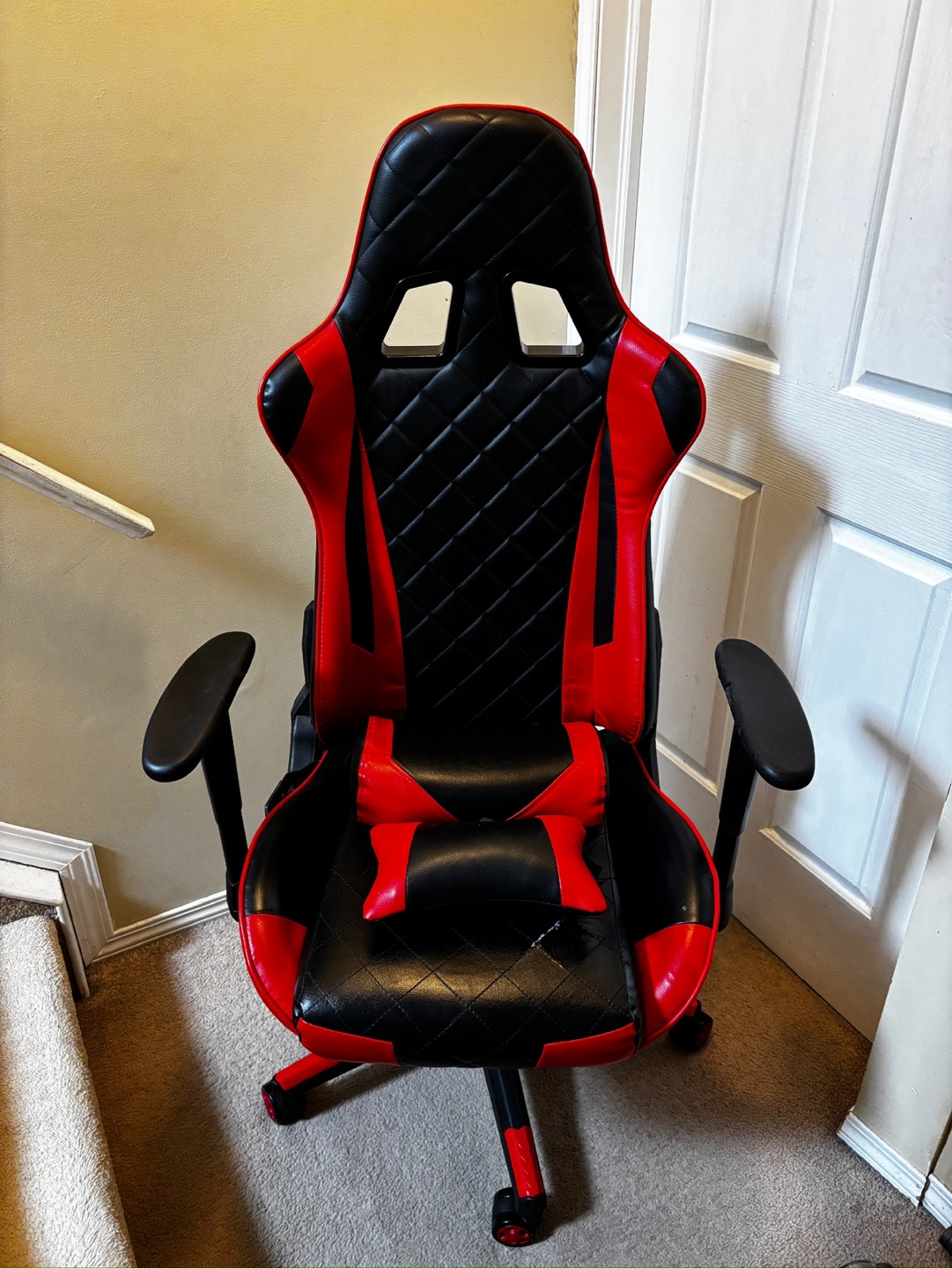 Gaming Chair - Used Red and Black PU Leather - photo 5